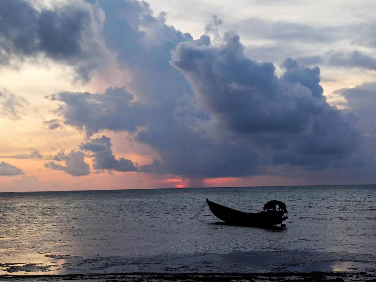 Honey Moon Beach Resort ANDAMAN AND NICOBAR ISLANDS Экстерьер фото